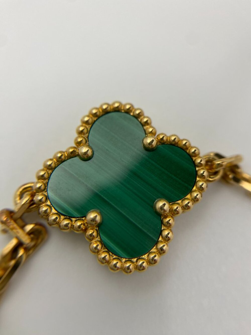 Authentic VCA Vintage Alhambra 5 Motif Malachite Gold Bracelet - Picture 6 of 9